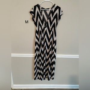 Black & white maxi dress